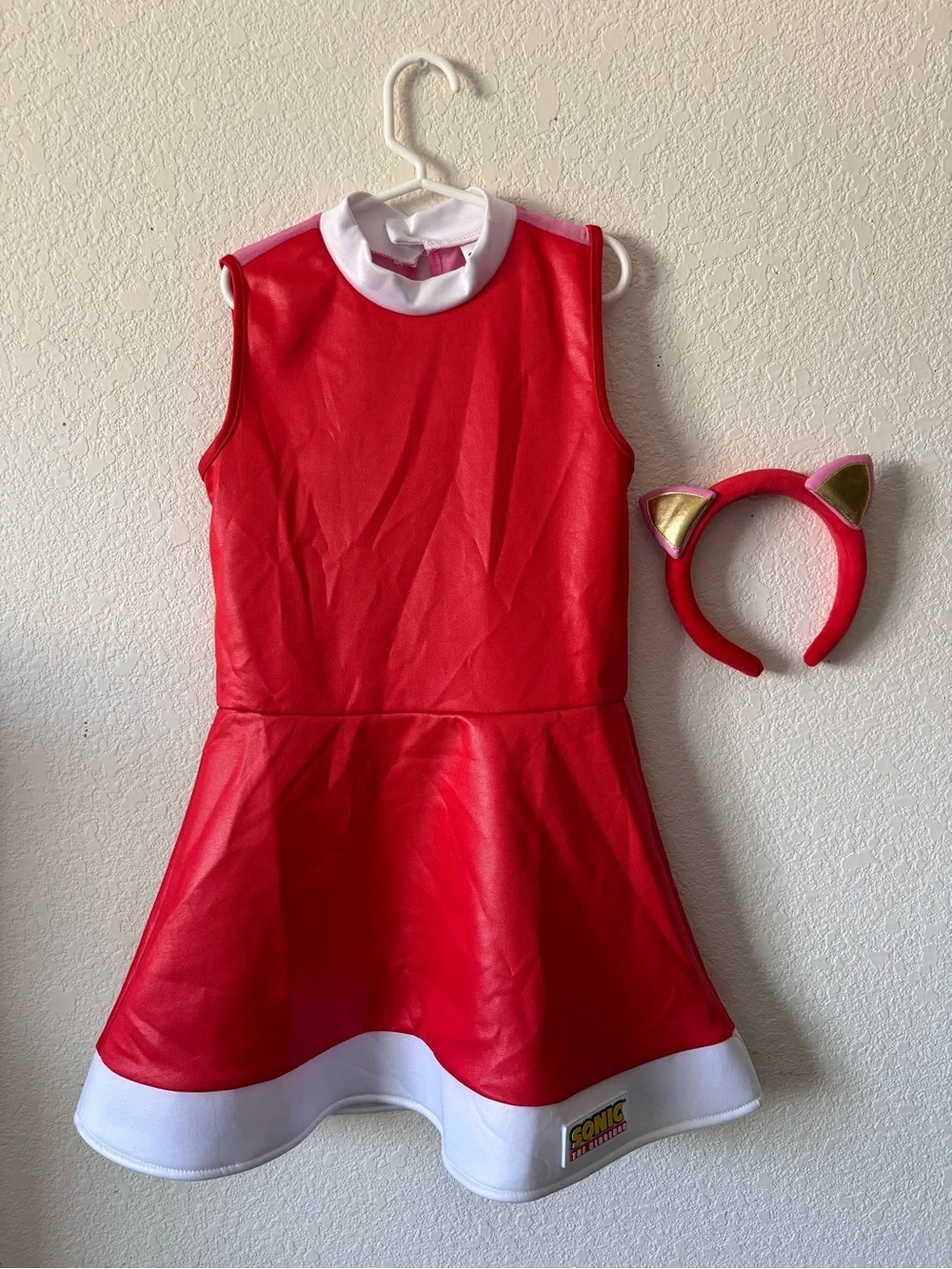 Spirit Halloween Kids Amy Rose Costume Sonic the Hedgehog Child Size Medium 8-10